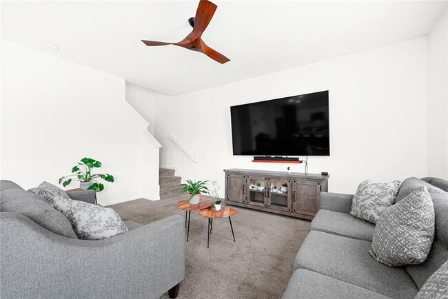 Building Photo - 1013 Lacebark Pne Ln