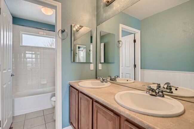 Building Photo - 25935 East 4th Place, Aurora, CO, 80018