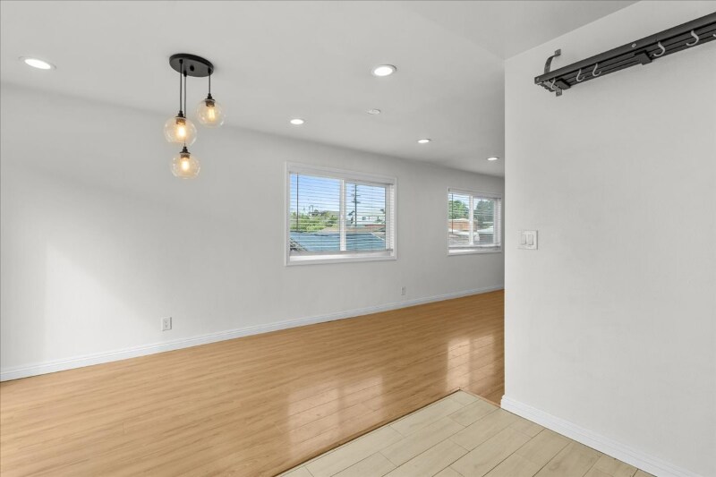 Building Photo - 116 Buccaneer St