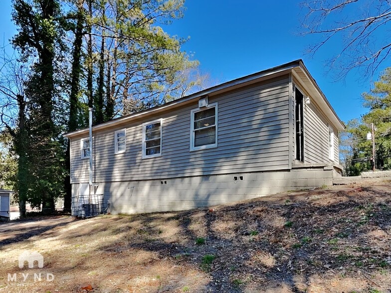 Building Photo - 3791 Clovis Ct NW