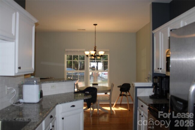 Building Photo - 9446 Cadman Ct