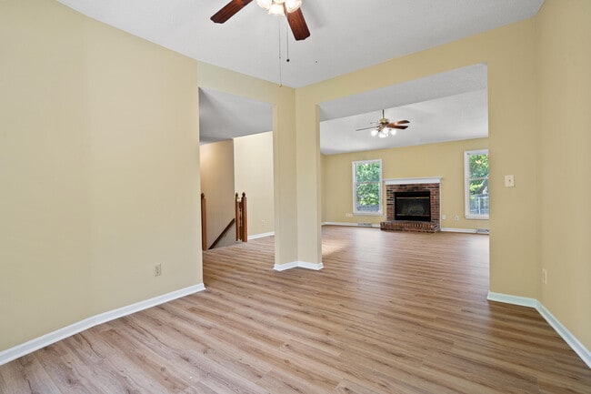 Building Photo - 2601 Hillshire Dr