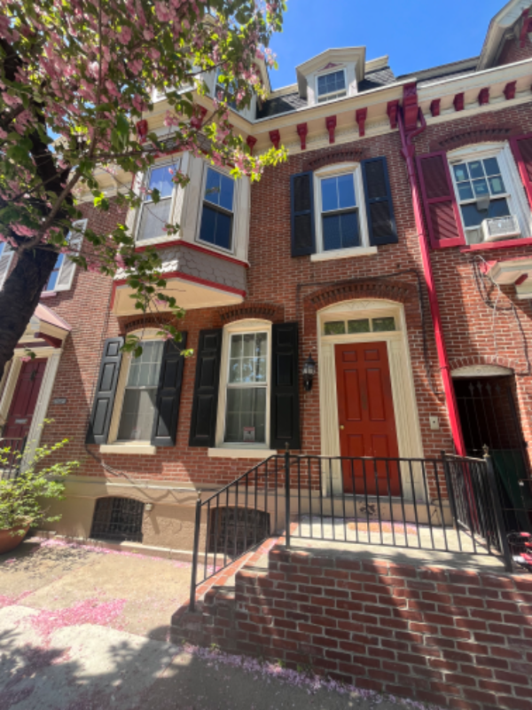 Primary Photo - 104 N 10th St
