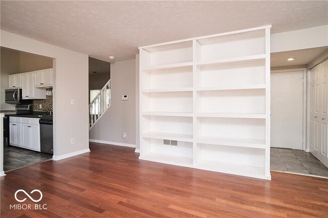 Building Photo - 18760 Northridge Dr