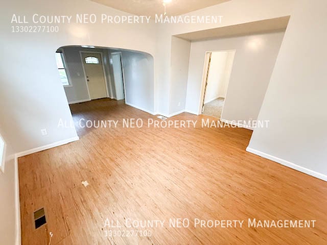 Building Photo - 470 Allyn St