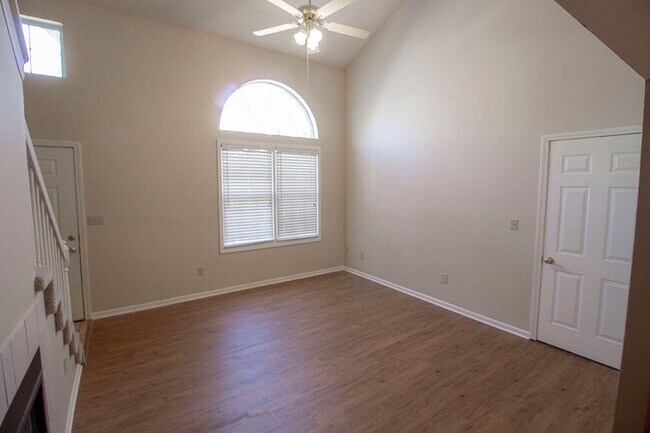 Building Photo - 4615 Brandon Woods St