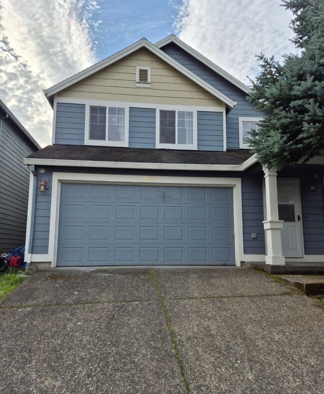 Building Photo - 3 bedroom - Move In Ready !!