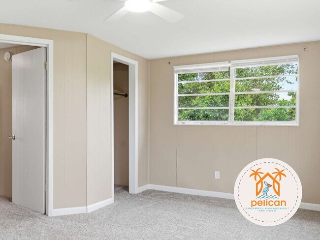 Building Photo - 4-Bedroom Home in a Prime Pensacola Location
