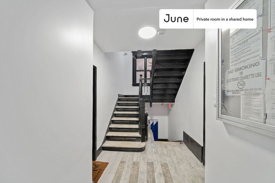 Building Photo - Room in Shared 4 bed/1 bath home in Flatbush