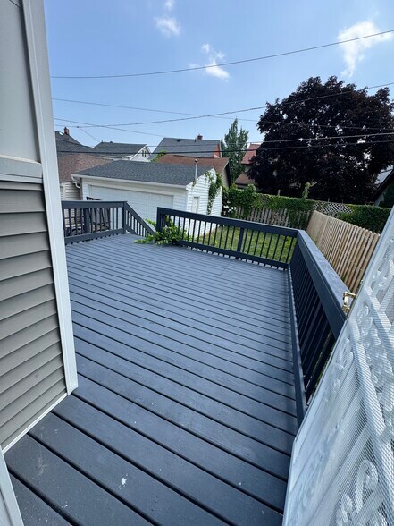 Porch for Down Unit - 1447 Lakeland Ave
