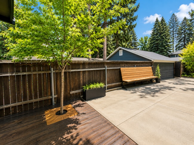 Building Photo - LUXURY CUSTOM HOME IN RIVER WEST!! DON'T MISS THIS ONE!