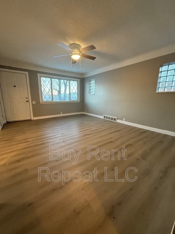 Building Photo - 22847 Panama Ave