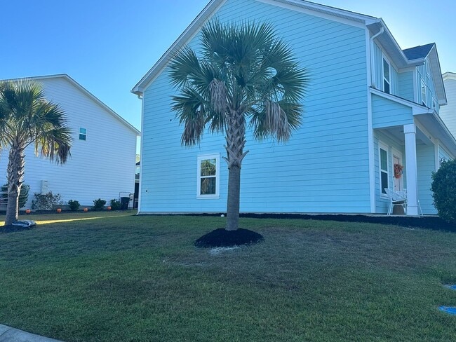 Building Photo - Partially Furnished Lakefront Retreat in Sunset Bay – Stunning Views & Resort-Style Amenities
