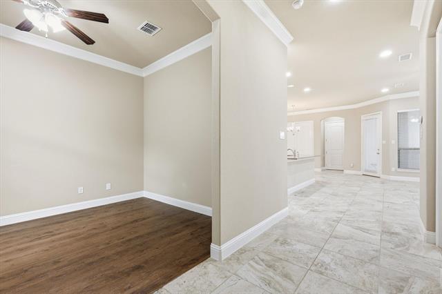 Building Photo - 814 Milton Way