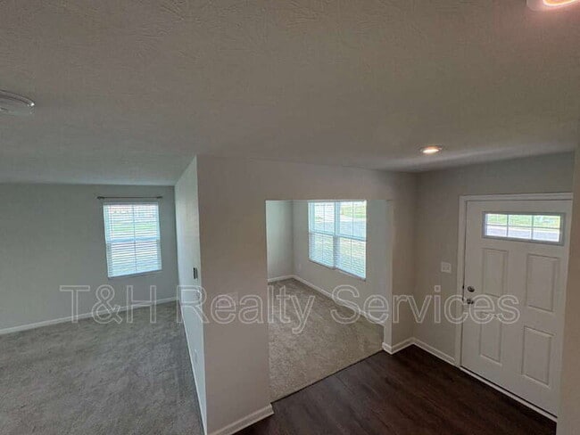 Building Photo - 7183 Finley Crk Dr