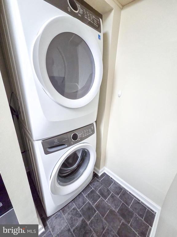 Building Photo - 10823 Hampton Mill Terrace