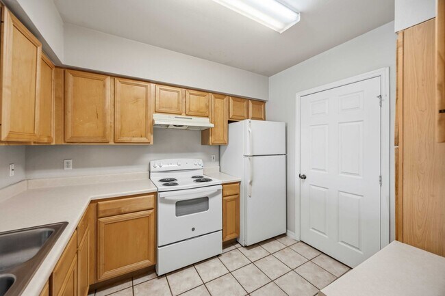 Building Photo - 1195 Villagio Cir