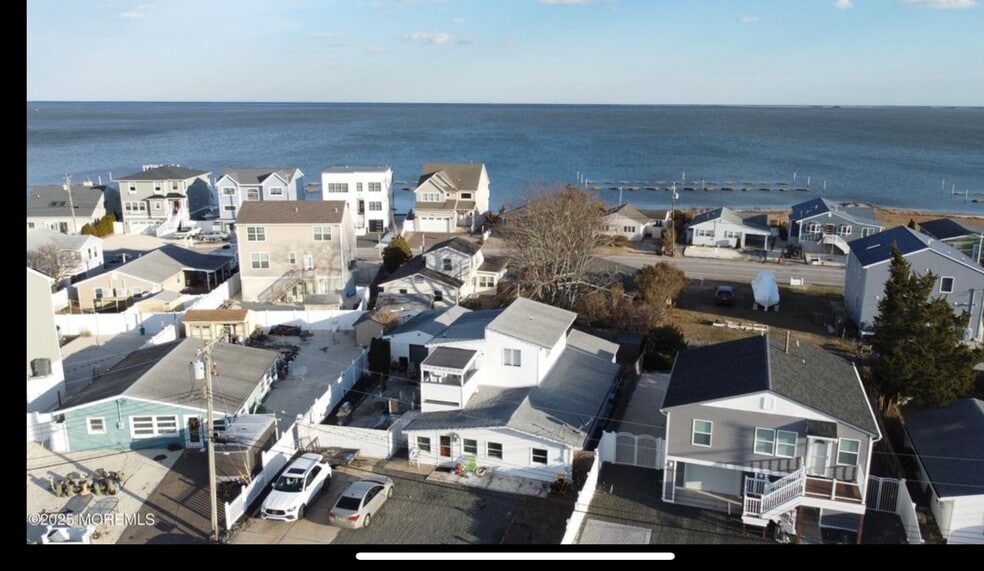 Building Photo - 1713 Binnacle Rd