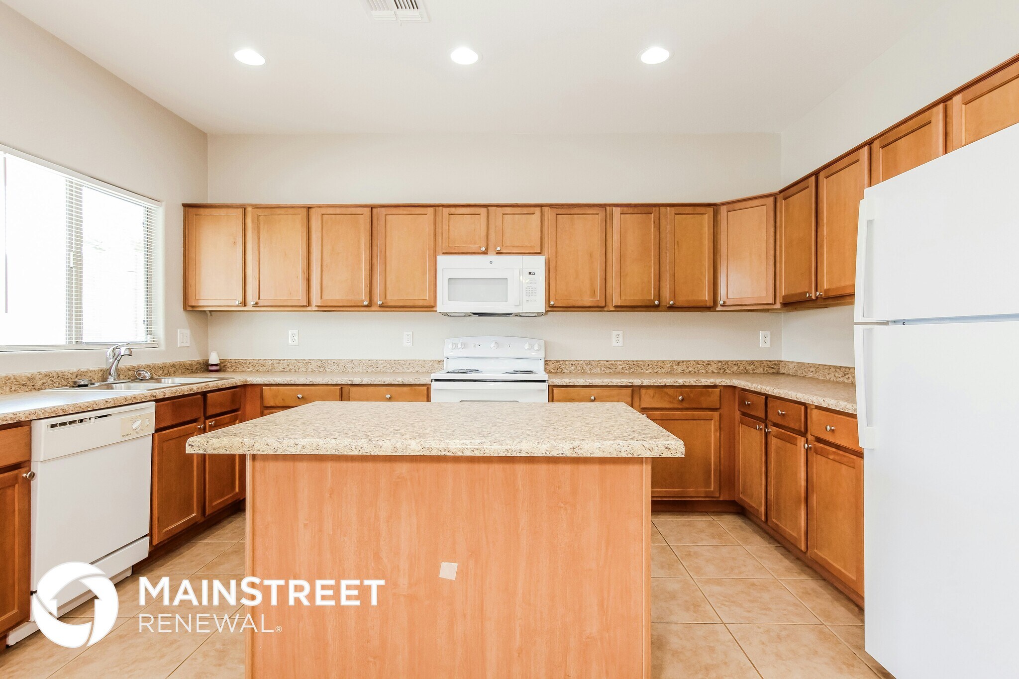 Building Photo - 14651 W Mauna Loa Ln