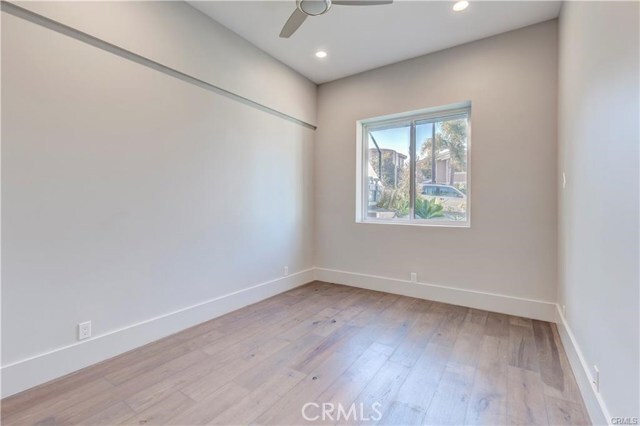 Building Photo - 716 N Juanita Ave