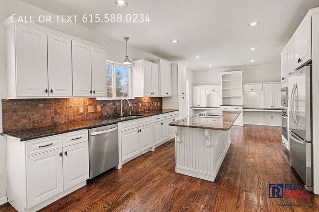 Building Photo - 120 Tyne Dr