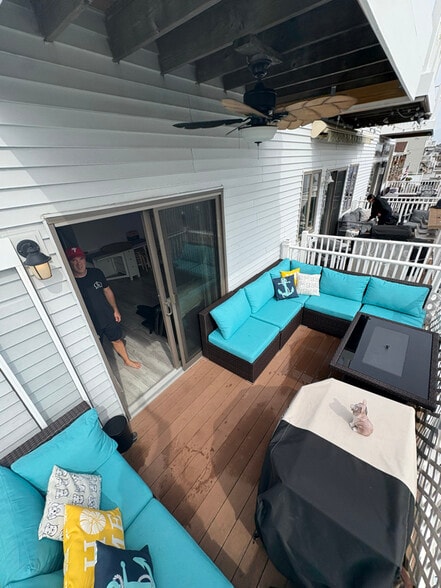 Building Photo - 3914 South Blvd