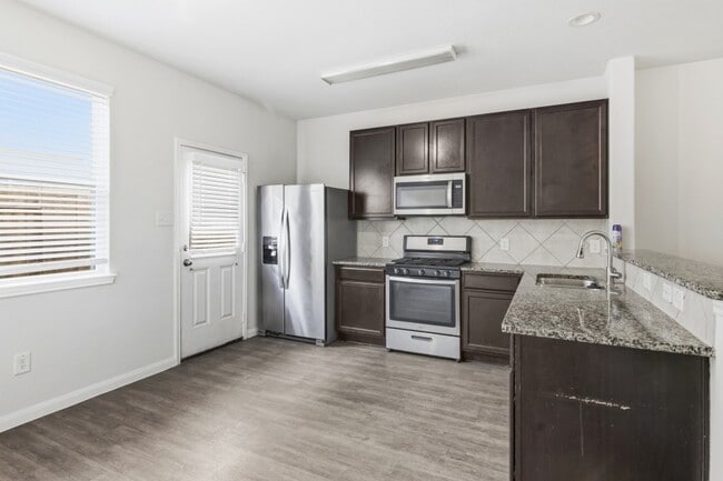Building Photo - 5711 Esk River Trl