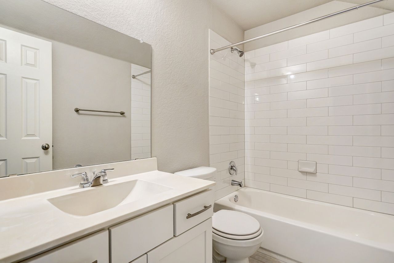 Building Photo - 213 Mindy Way