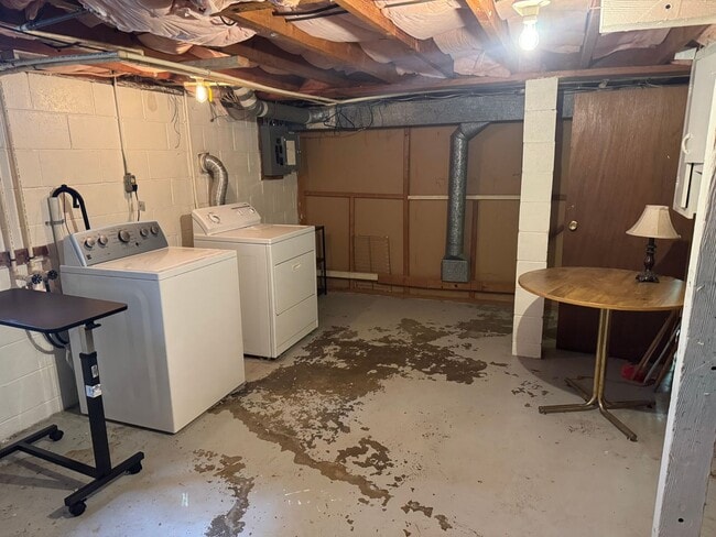 Building Photo - 2600 Harrison Ave