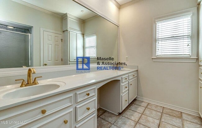 Building Photo - 3 Bed/2 Bath Home in Castlewoods in Brandon