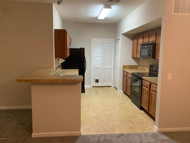 Building Photo - 3600 LENIN PEAK Ct