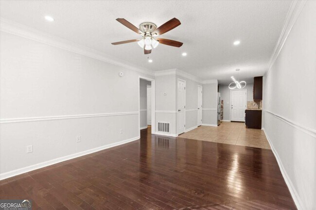 Building Photo - 2166 Park Terrace