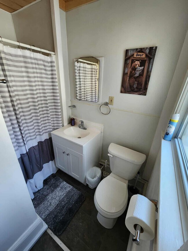 Building Photo - 15 Clarks Rd