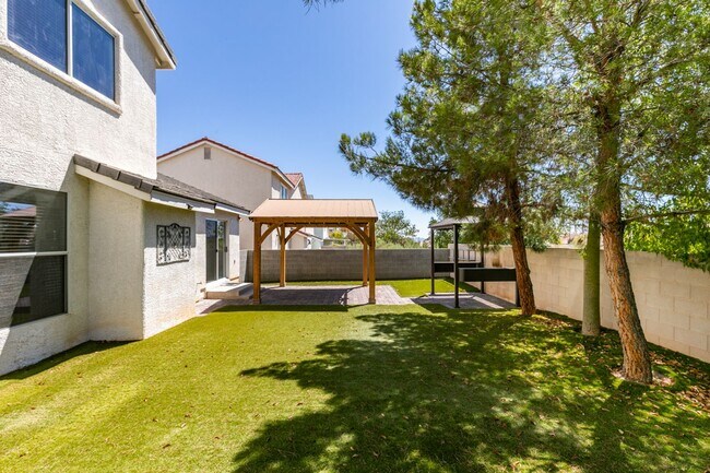 Building Photo - 7943 Meandering Path Ave