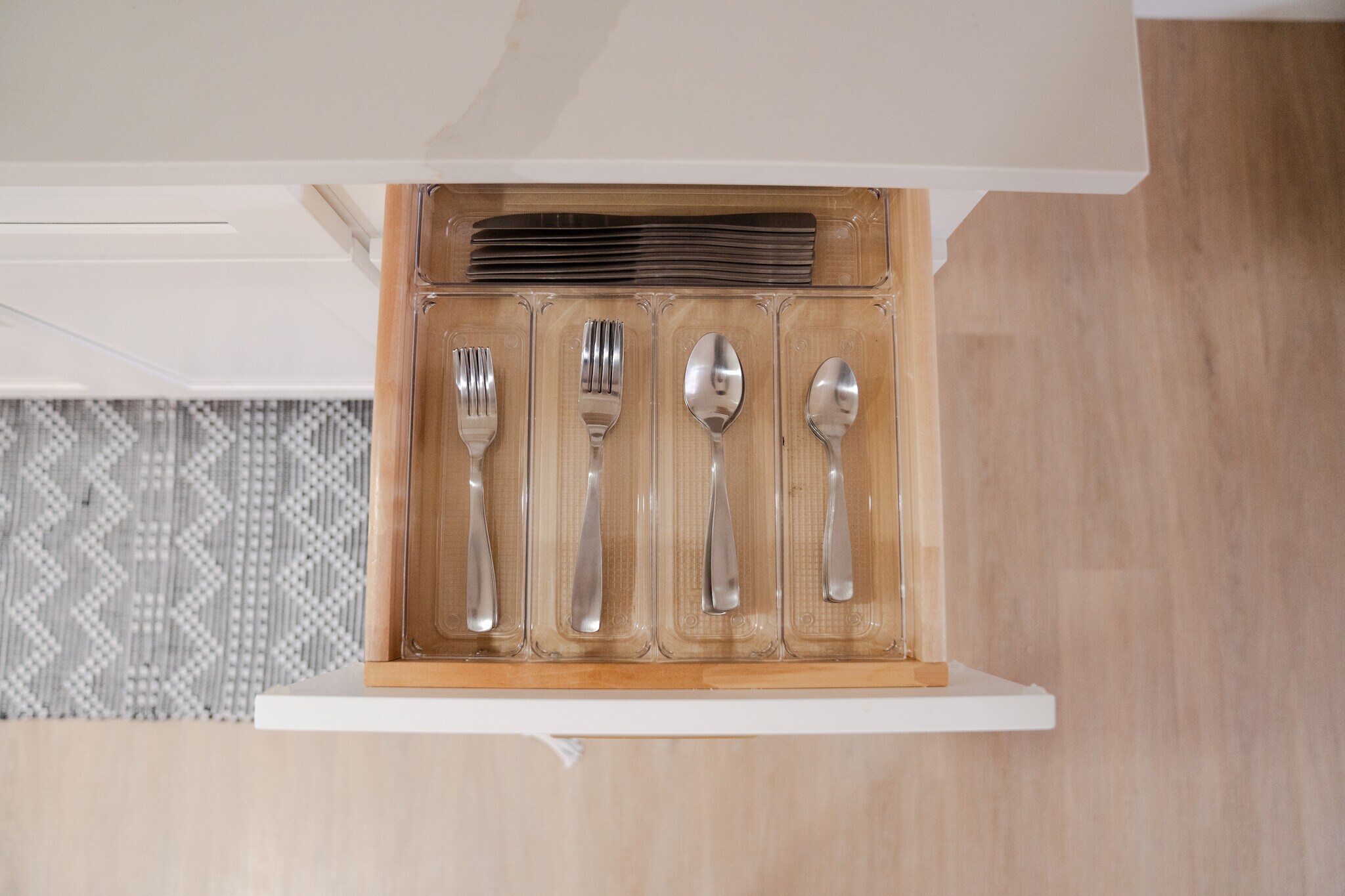 Building Photo - 6805 S Nye Dr