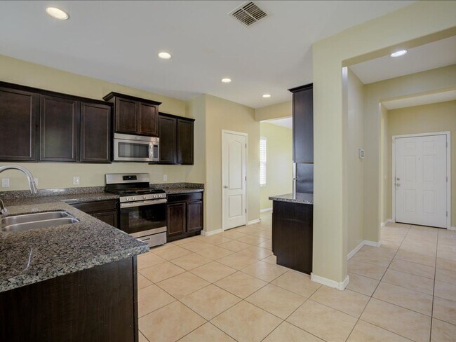 Building Photo - 3-Bedroom, 2-Bathroom in Marana AZ!