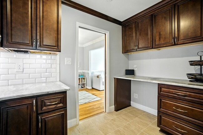 Building Photo - 6314 Richmond Pl