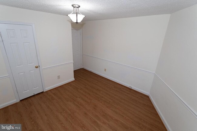 Building Photo - 1612 W Abingdon Dr