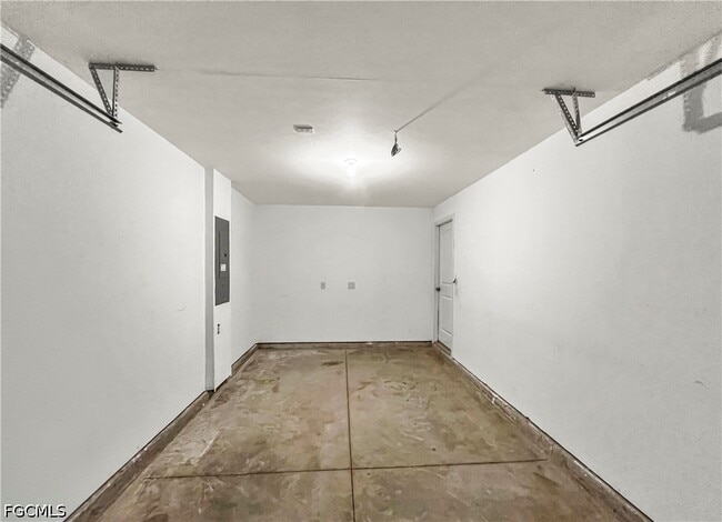 Building Photo - 9177 Aegean Cir