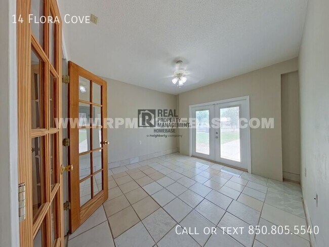 Building Photo - 14 Flora Cove