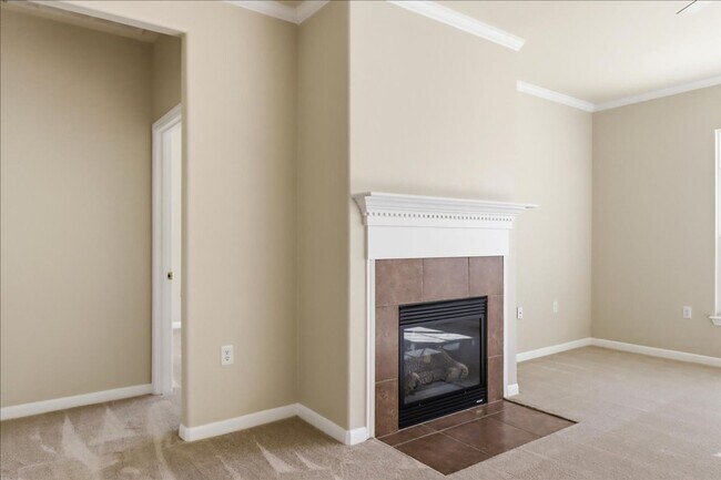 Building Photo - 809 Whispering Wind Dr