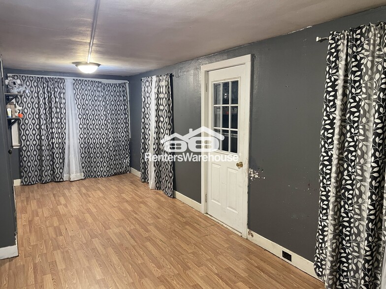 Building Photo - 1053 23rd Ave