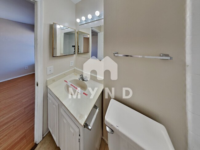 Building Photo - 5304 Pocassett Dr