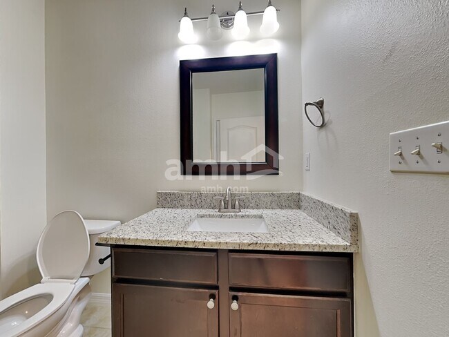 Building Photo - 3825 Crystal Dew St