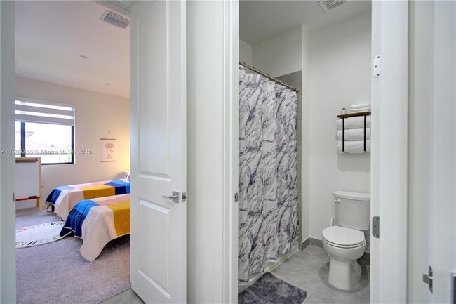 Building Photo - 4239 SW 176th Ave