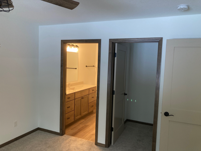 Building Photo - 507 Sunrise Ln
