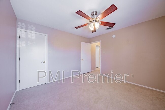 Building Photo - 471 Caviness Dr