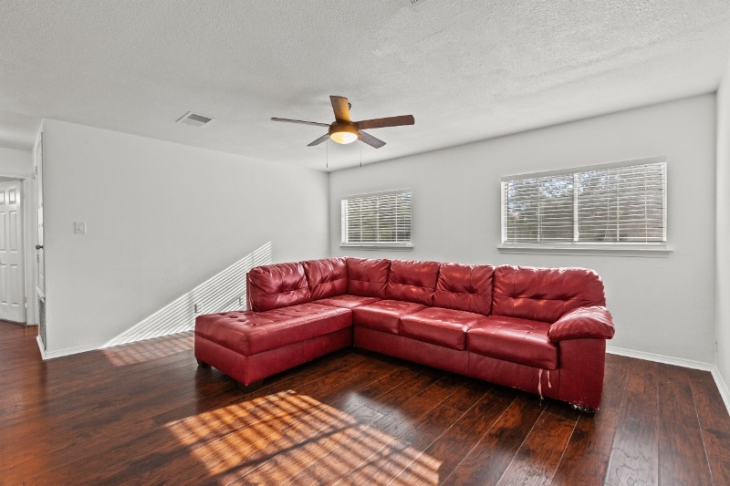 Building Photo - 10003 Silver Park