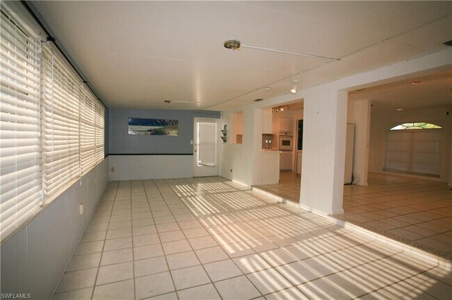 Building Photo - 5254 Elm Ct