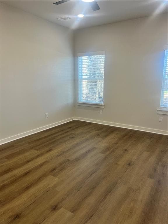 Building Photo - 580 Cosmos St